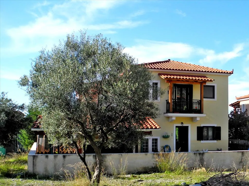 Villa 140 m² in Central Greece