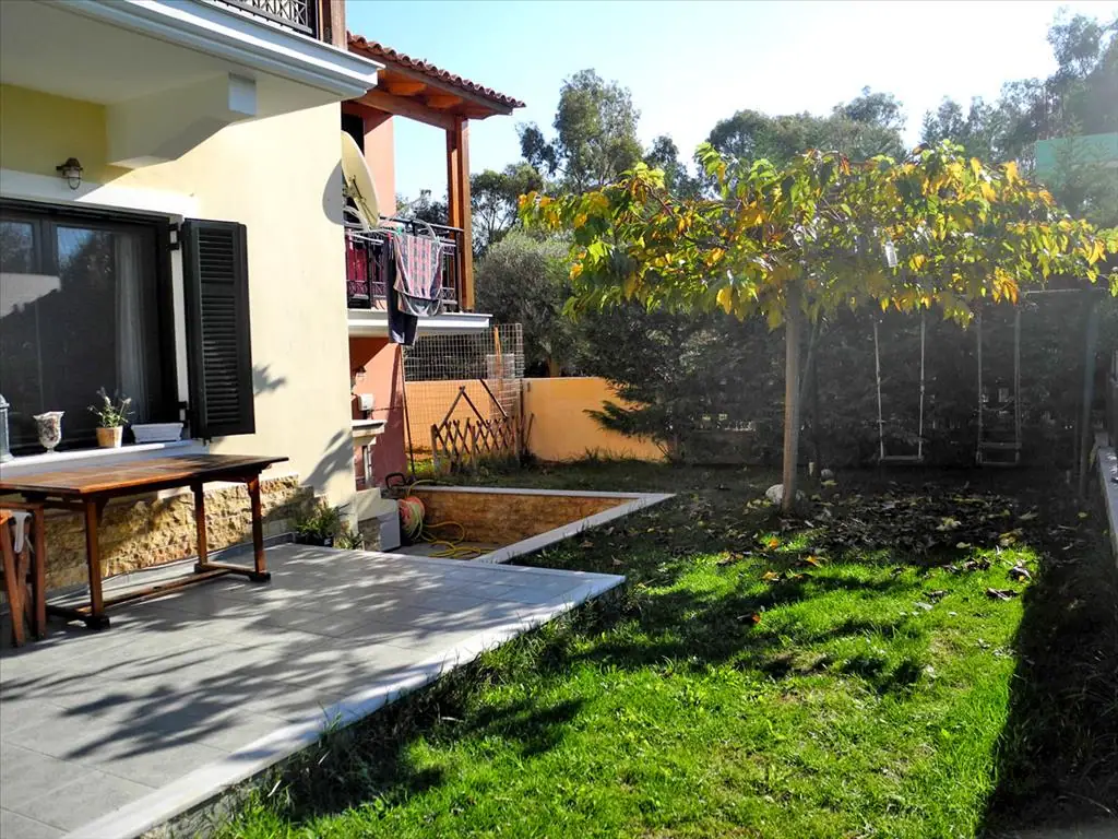 Villa 140 m² in Central Greece - 11