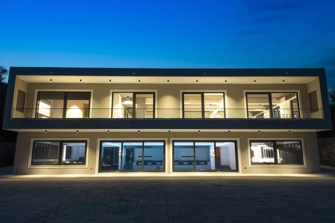 Villa 1000 m² in Corfu