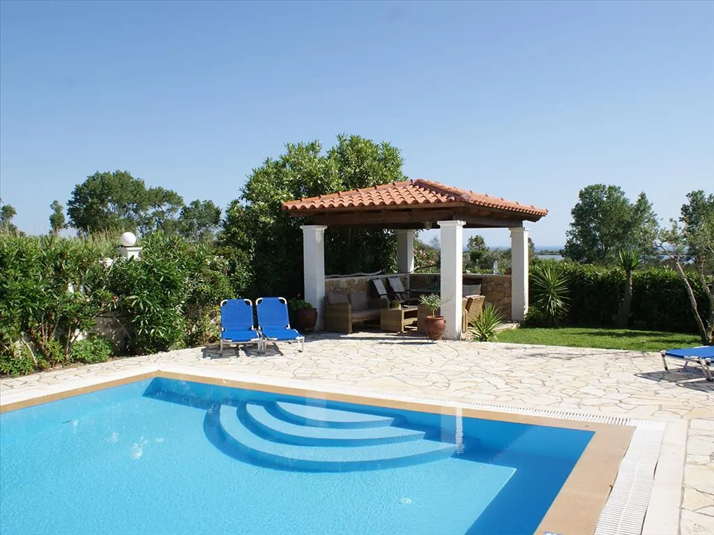 Villa 250 m² in Corfu
