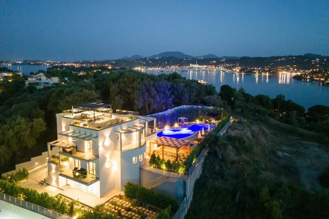 Villa 436 m² in Corfu - 3