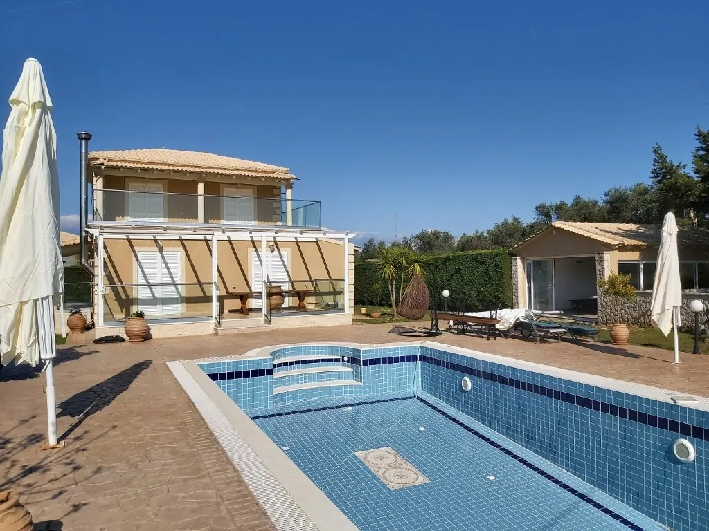 Villa 155 m² in Corfu