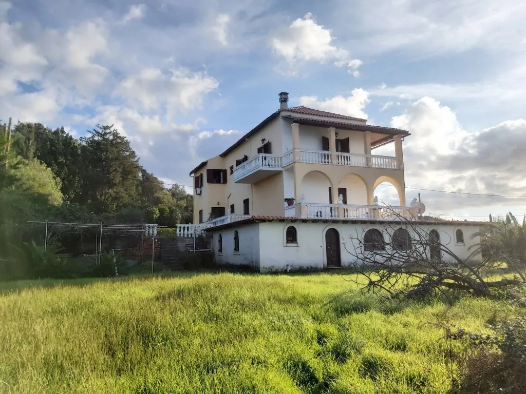 Villa 343 m² in Corfu - 2