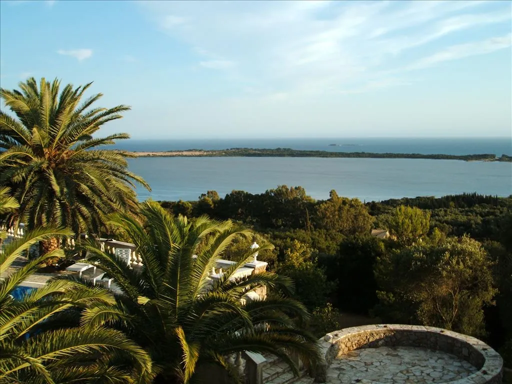 Villa 360 m² in Corfu - 4