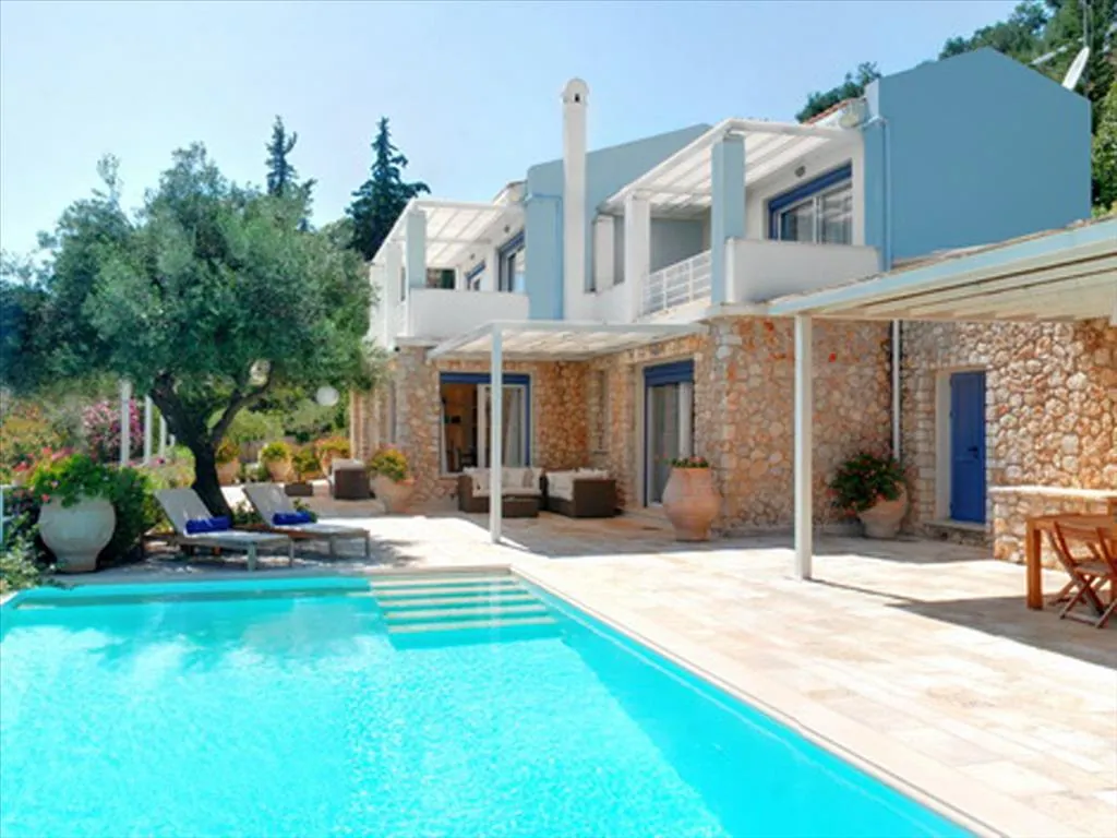 Villa 250 m² in Corfu