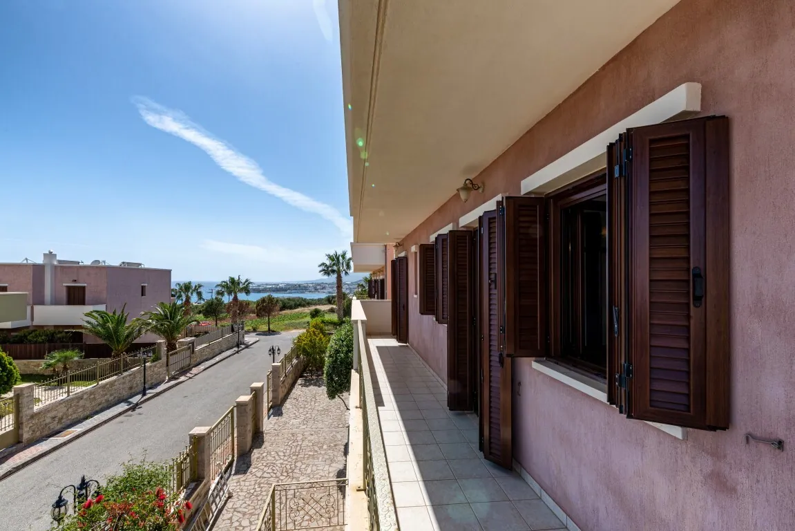 Apartment 154 m² in Crete - 3