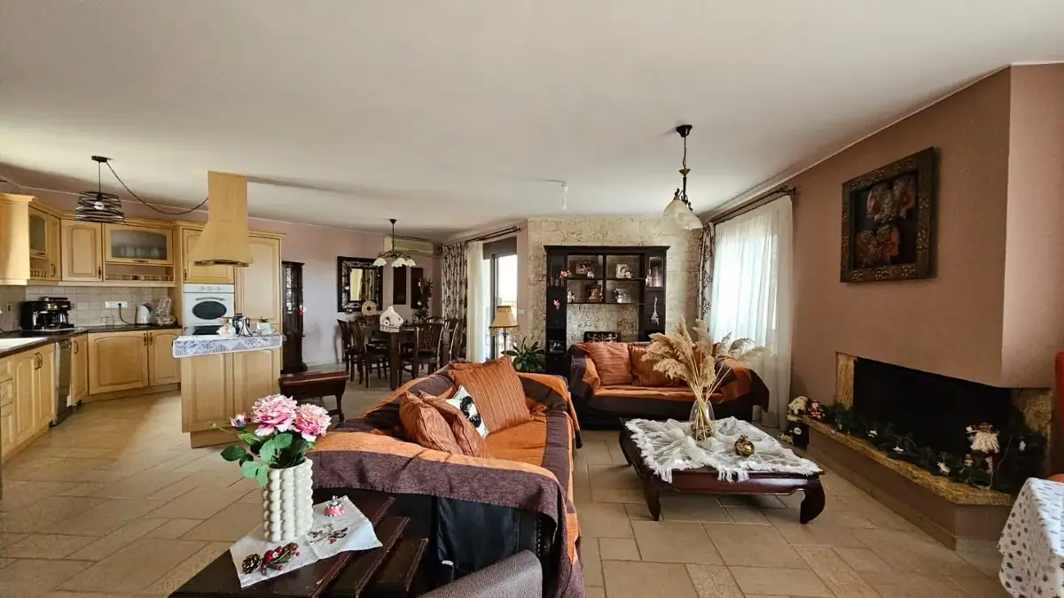 Apartment 198 m² in Crete - 2