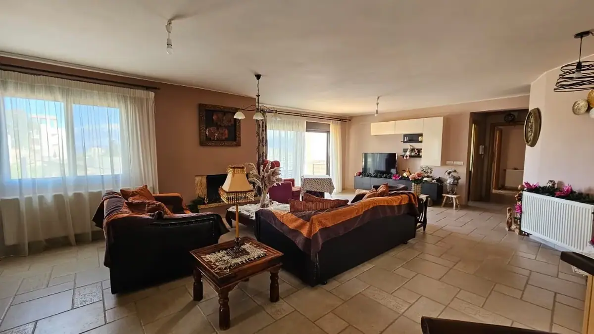 Apartment 198 m² in Crete - 3