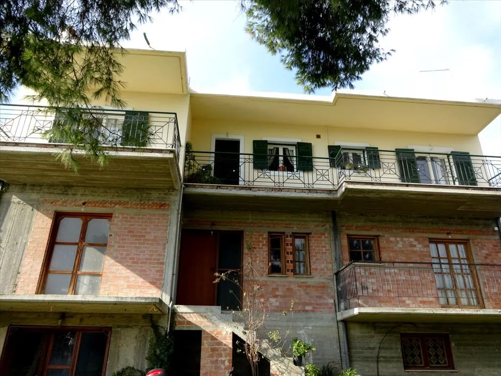 Villa 400 m² in Evia