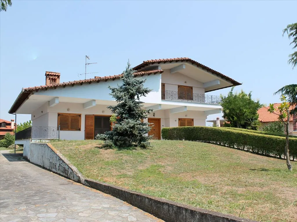 Villa 450 m² in Olympic Riviera
