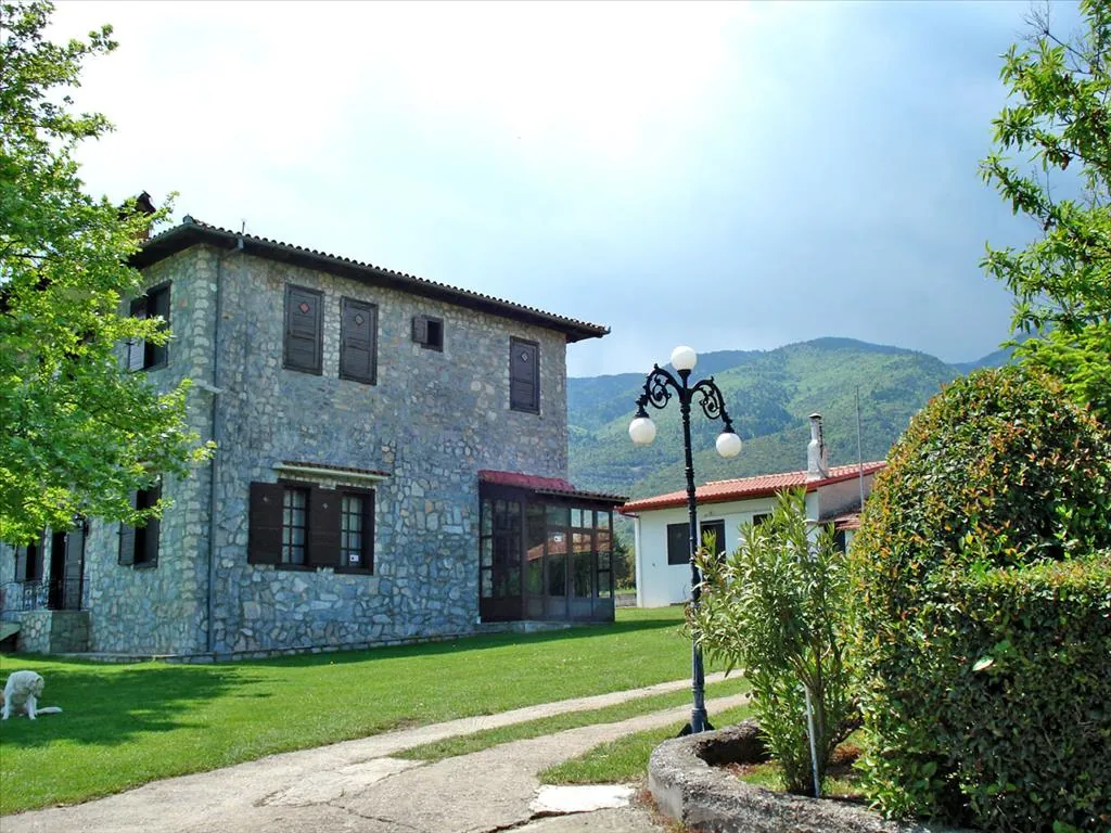Villa 450 m² in Olympic Riviera - 2