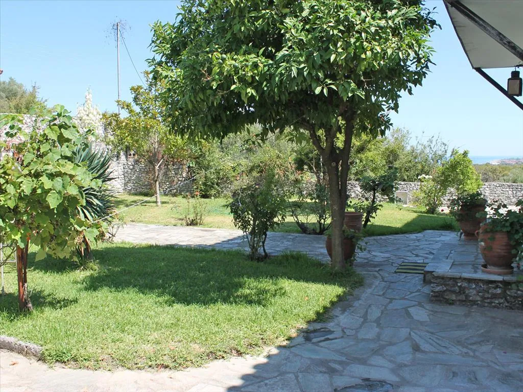 Villa 200 m² in Olympic Riviera - 2