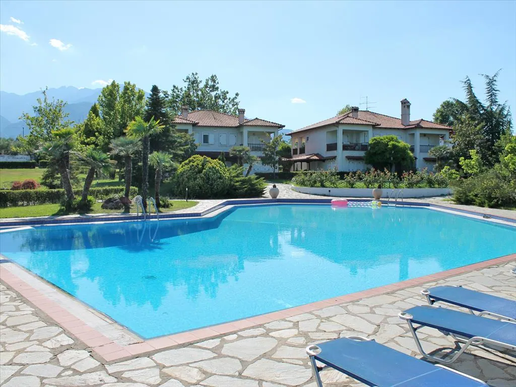 Villa 550 m² in Olympic Riviera - 2