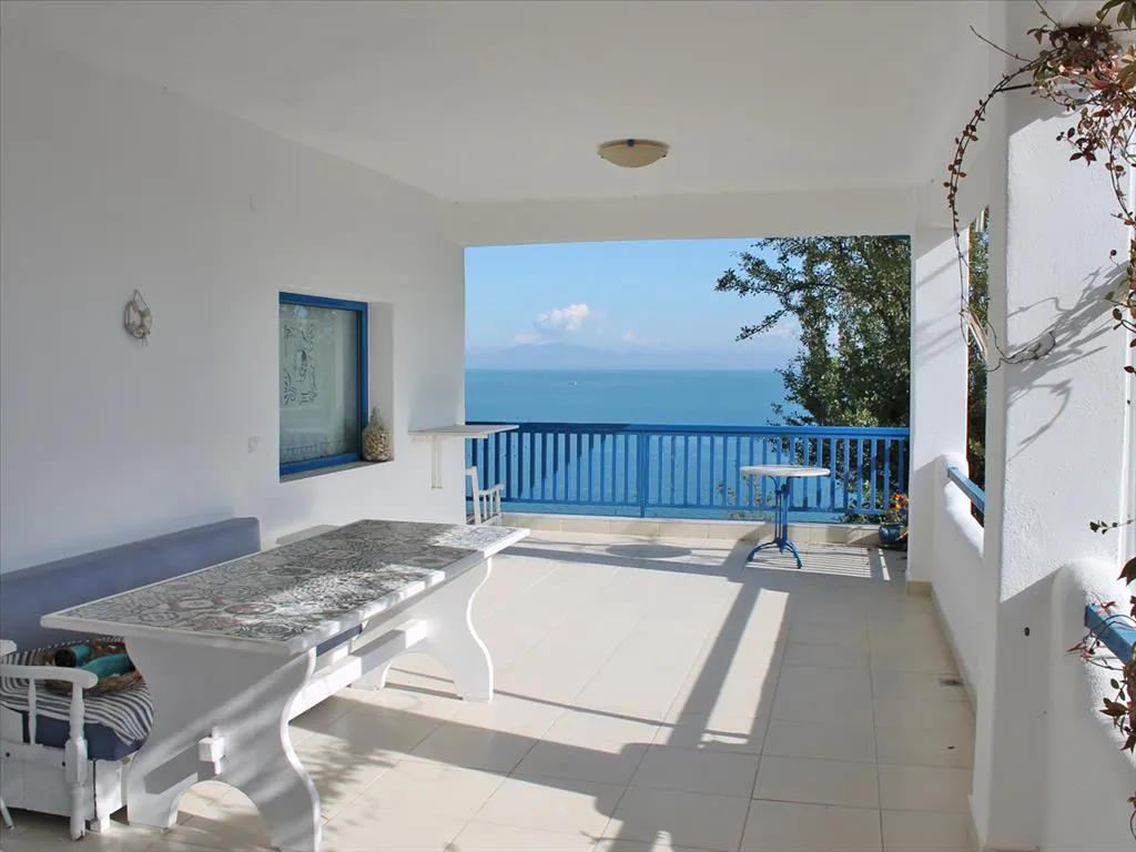 Villa 150 m² in Olympic Riviera