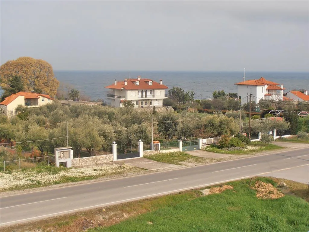 Villa 240 m² in Olympic Riviera - 2