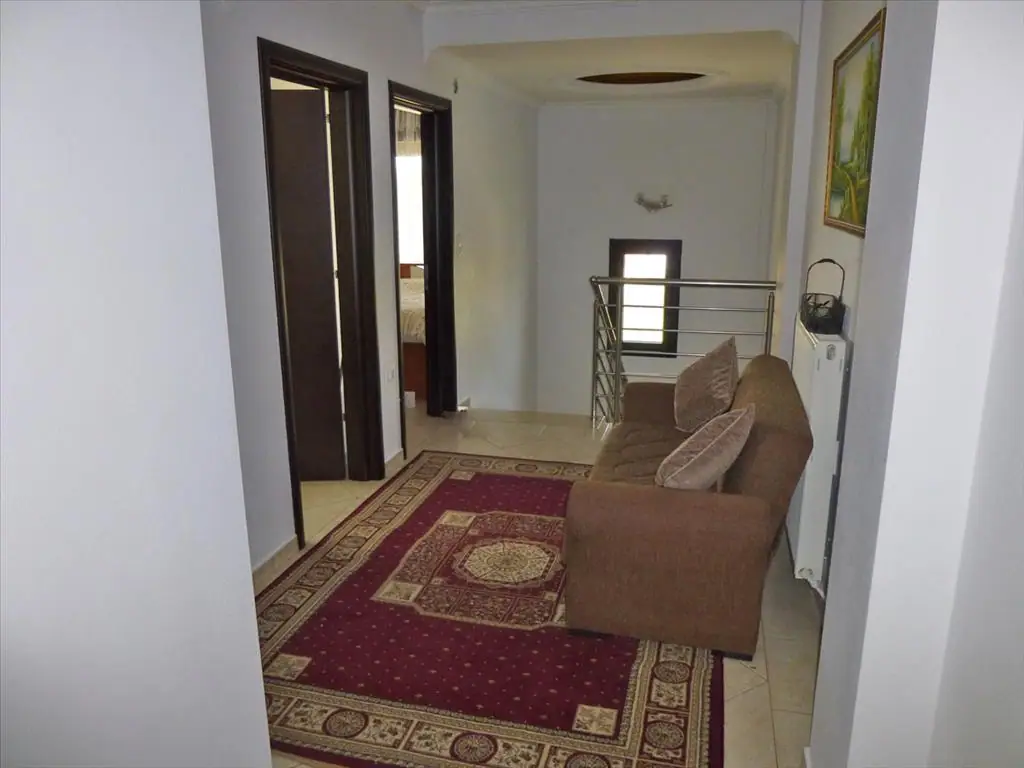 Villa 220 m² in Olympic Riviera - 8