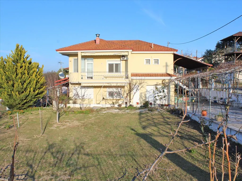 Villa 255 m² in Olympic Riviera - 2
