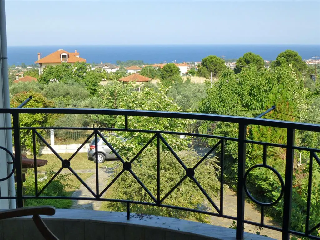 Villa 220 m² in Olympic Riviera