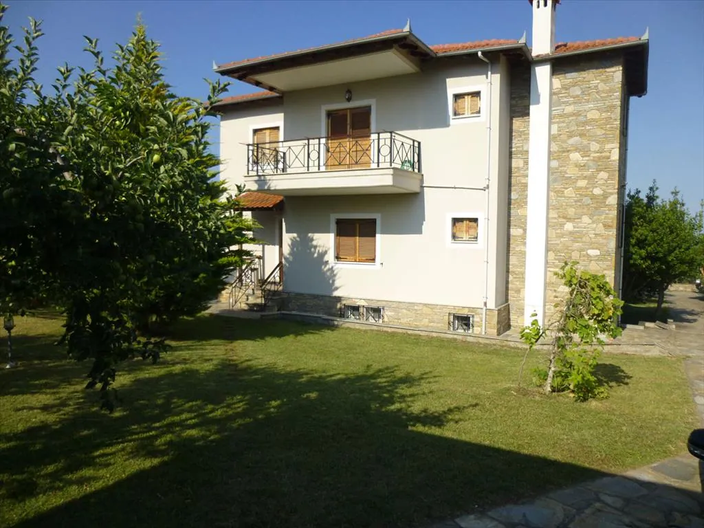 Villa 220 m² in Olympic Riviera - 2