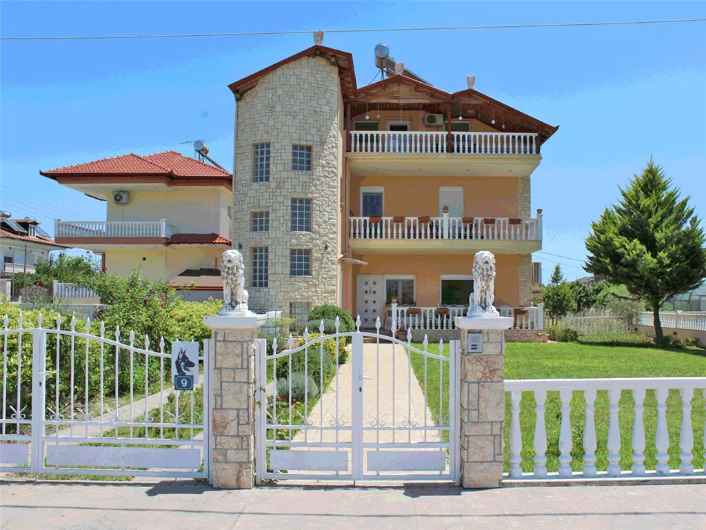 Villa 250 m² in Olympic Riviera - 4