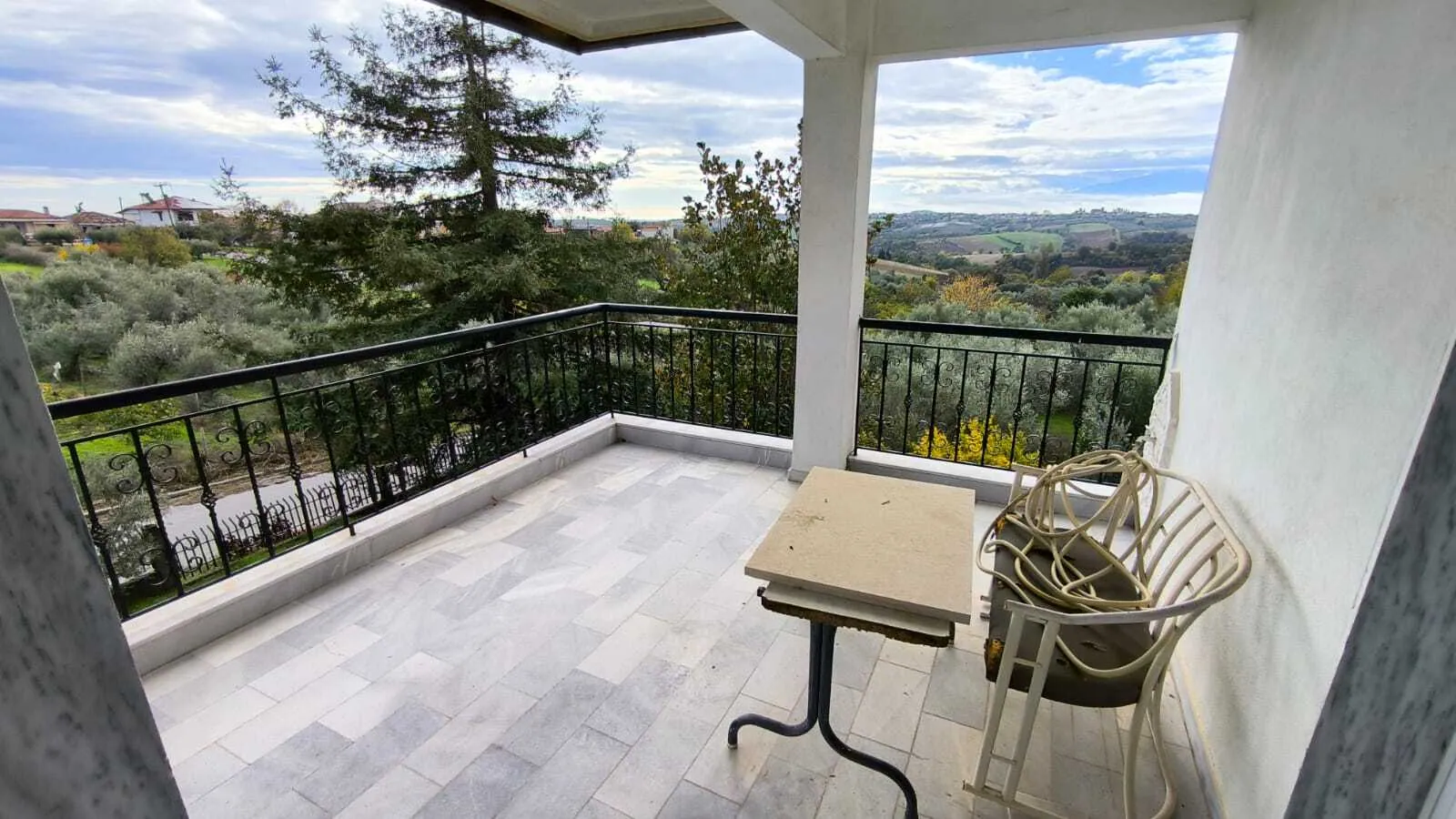 Villa 300 m² in Olympic Riviera - 2