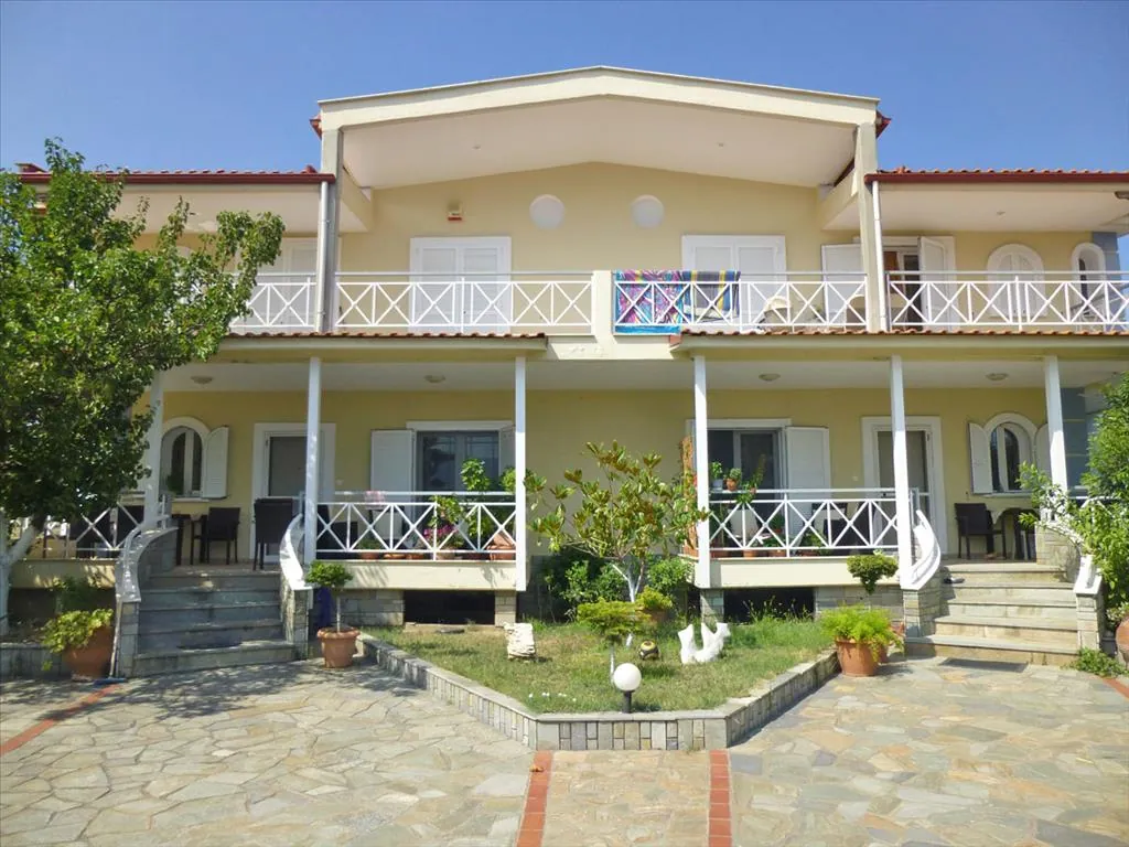 Villa 400 m² in Olympic Riviera