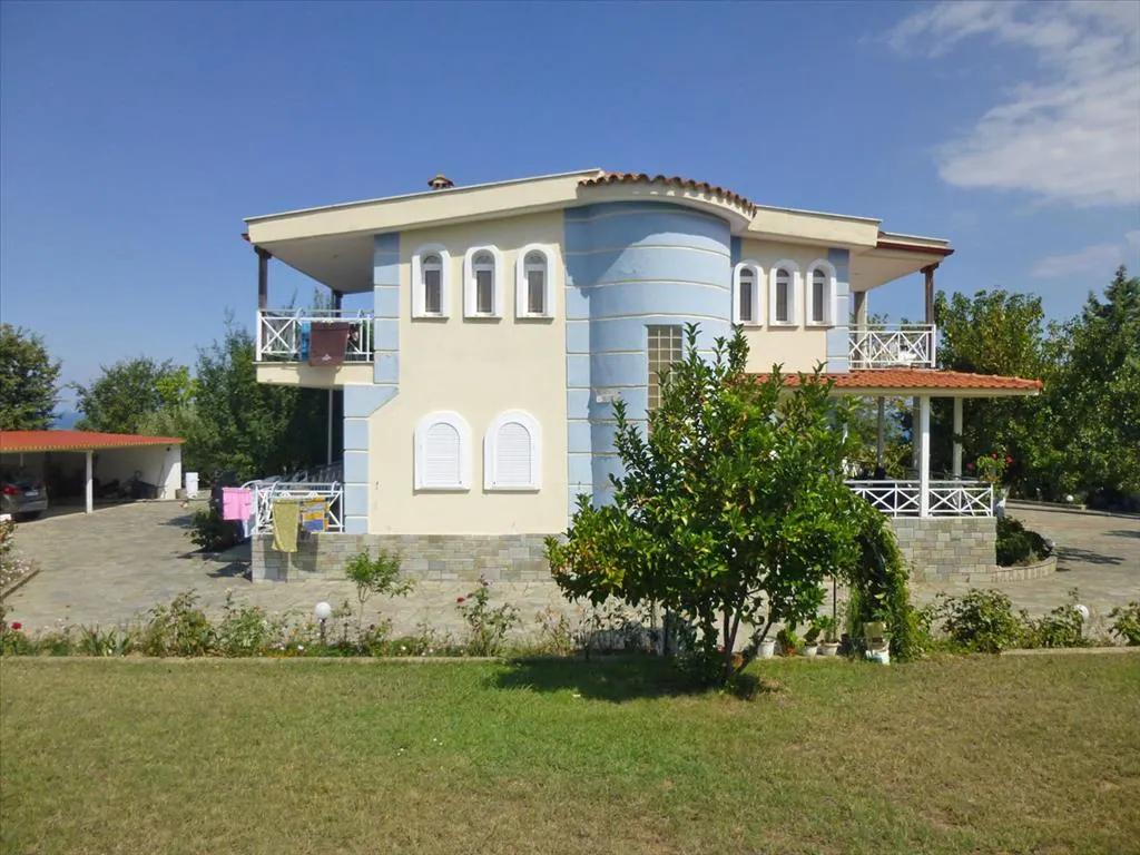 Villa 400 m² in Olympic Riviera - 3