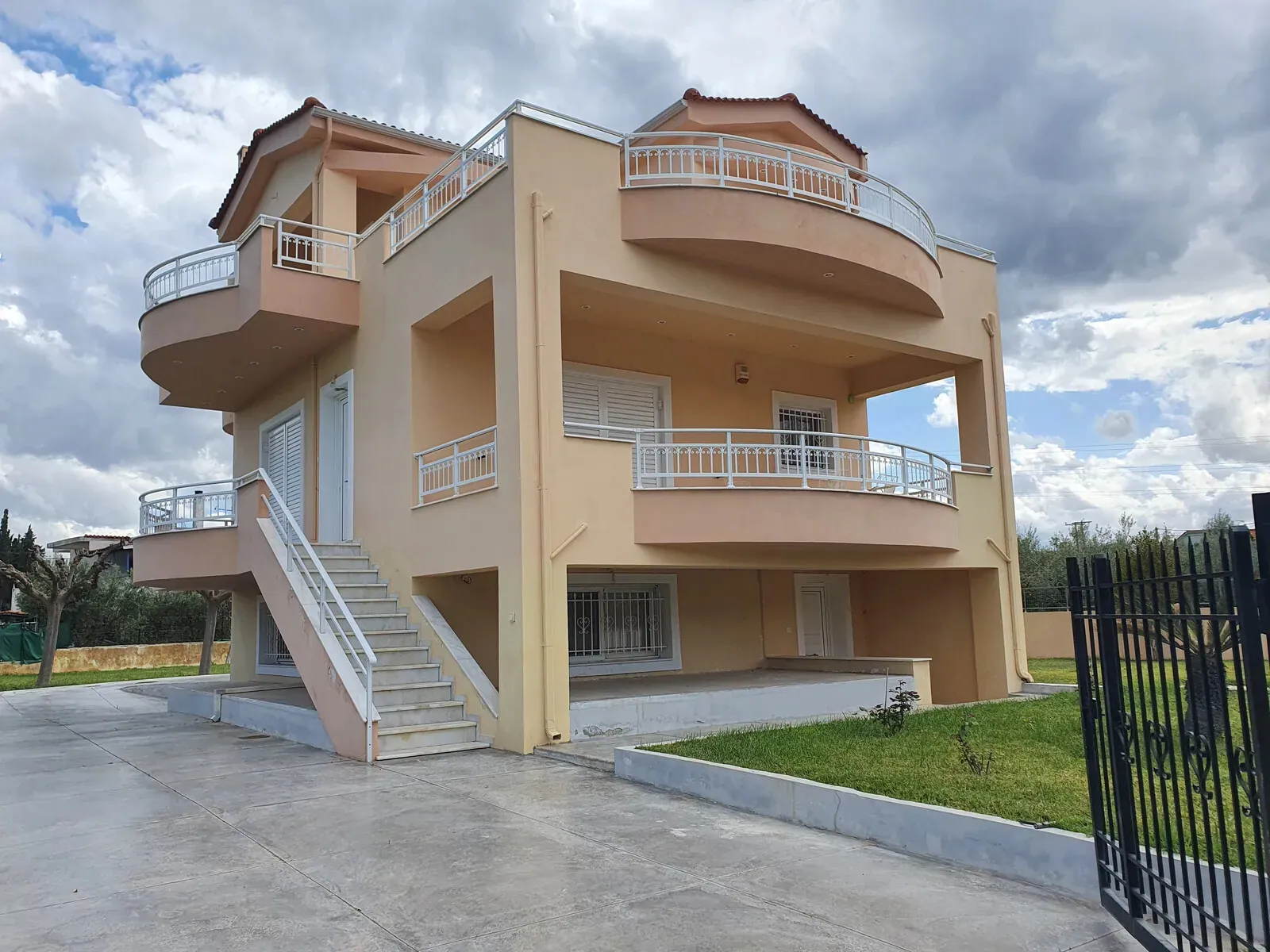 Villa 216 m² in Peloponnese