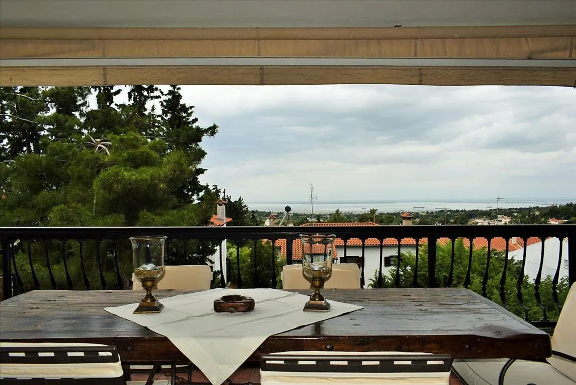 Apartment 350 m² in Thessaloniki suburbs
