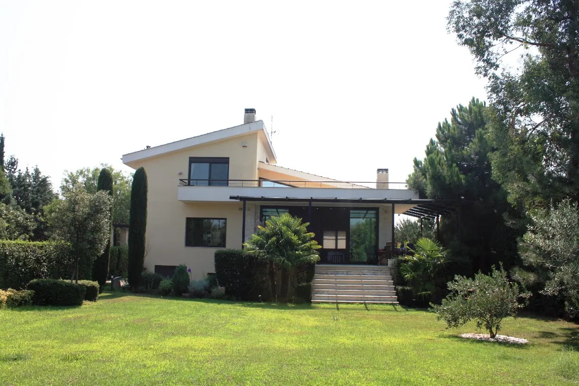 Villa 600 m² in Thessaloniki - 2