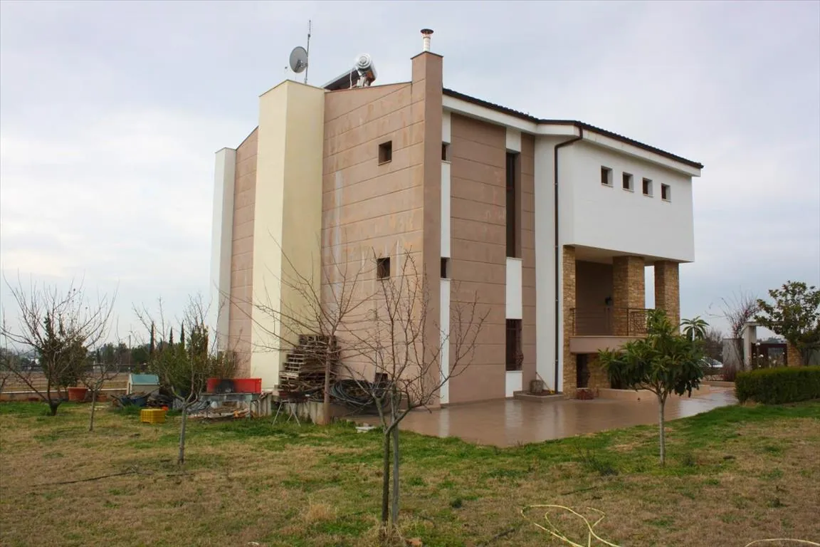 Villa 270 m² in Thessaloniki