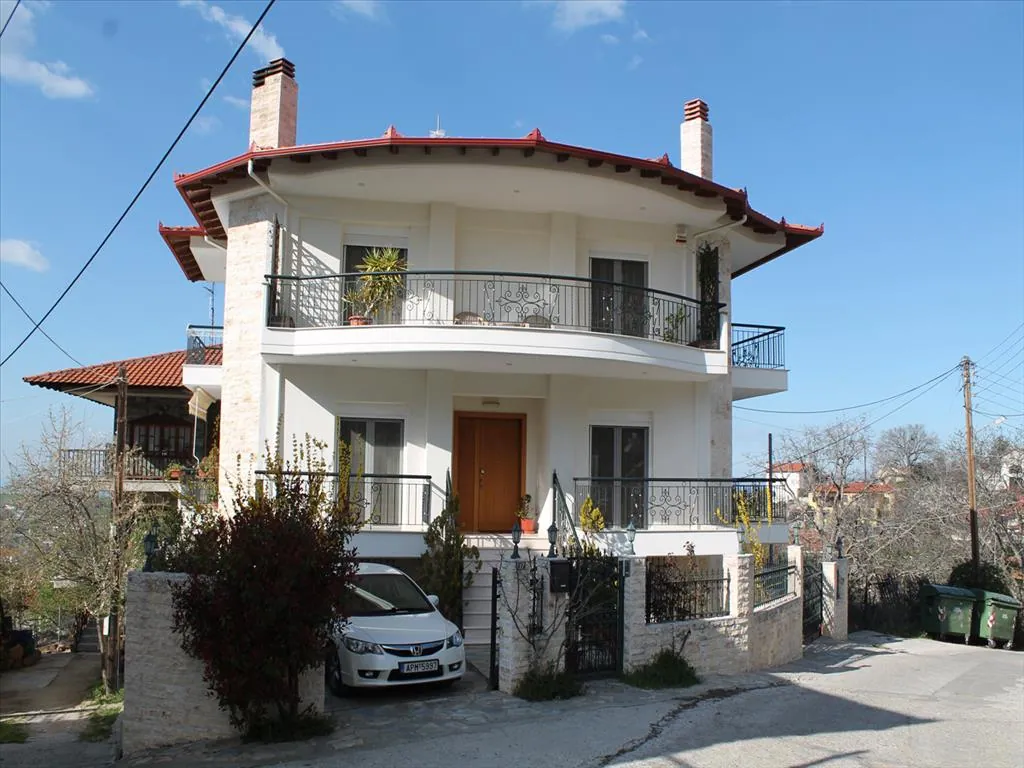 Villa 270 m² in Thessaloniki suburbs