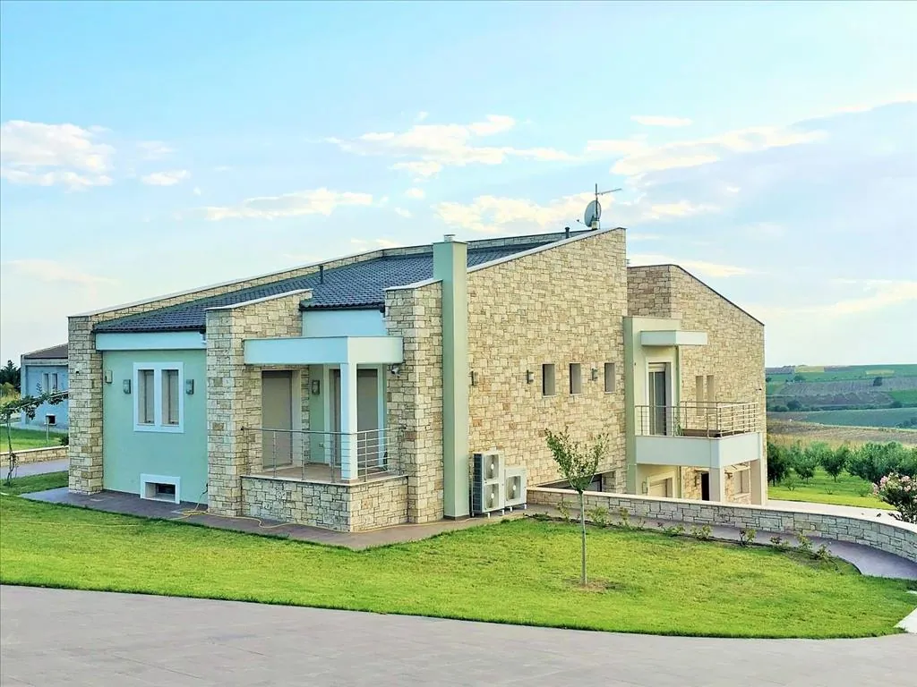 Villa 410 m² in Thessaloniki