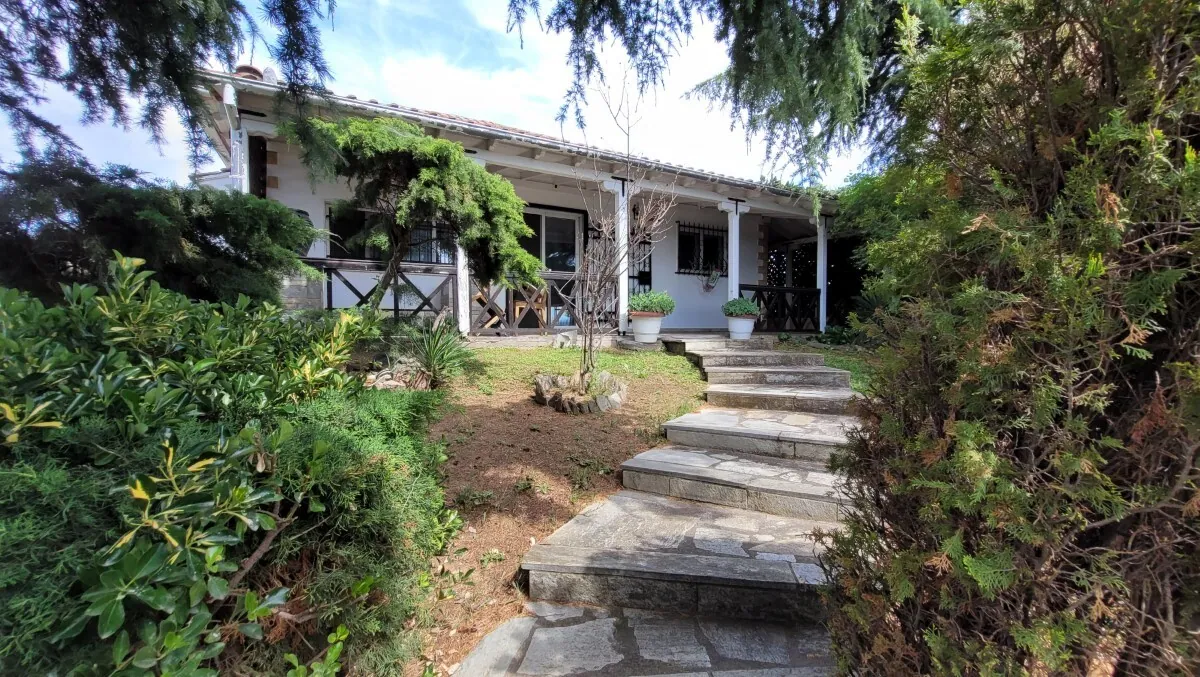 Villa 175 m² in Thessaloniki suburbs - 2