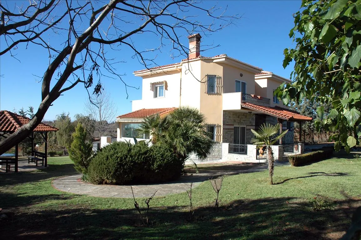 Villa 285 m² in Thessaloniki suburbs