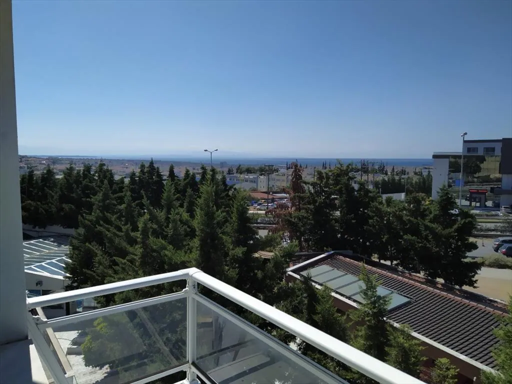 Villa 1100 m² in Thessaloniki suburbs