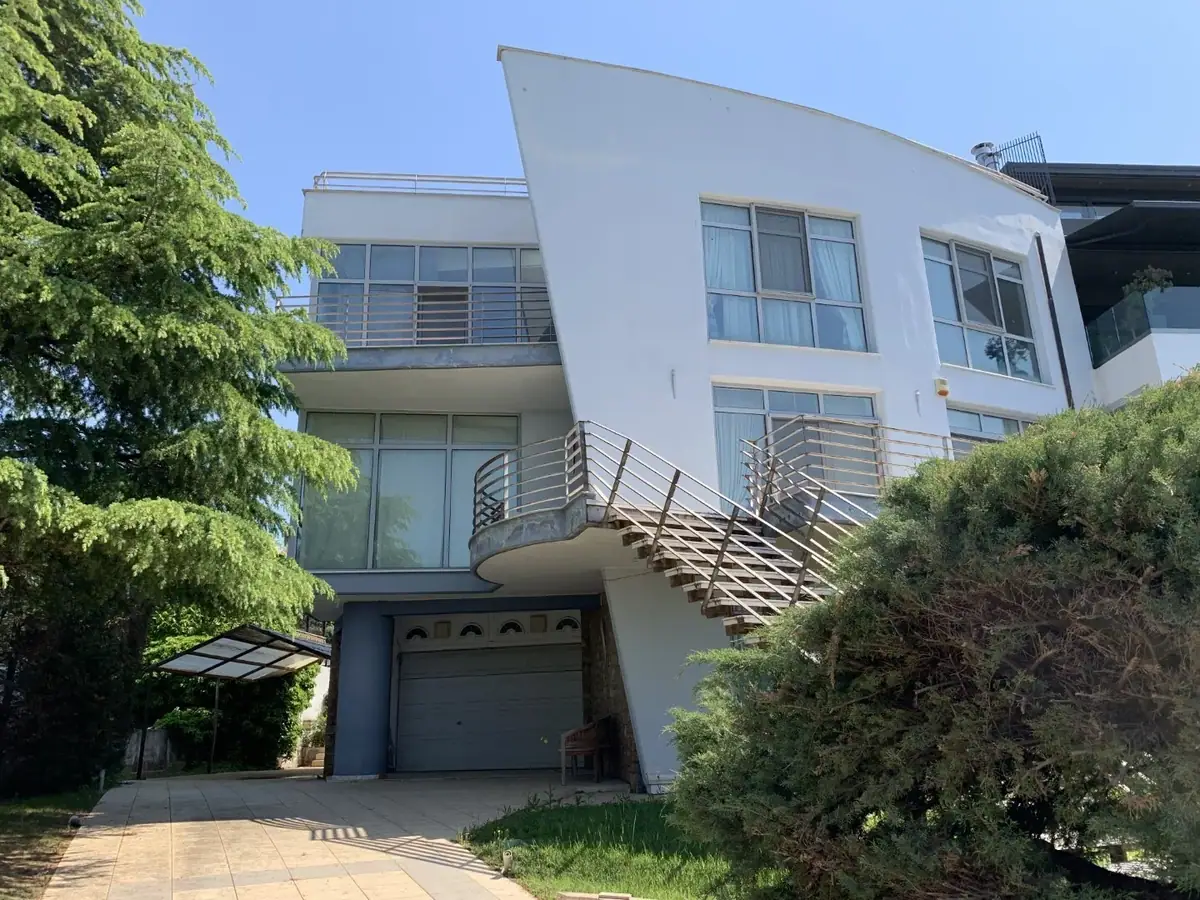 Villa 400 m² in Thessaloniki suburbs