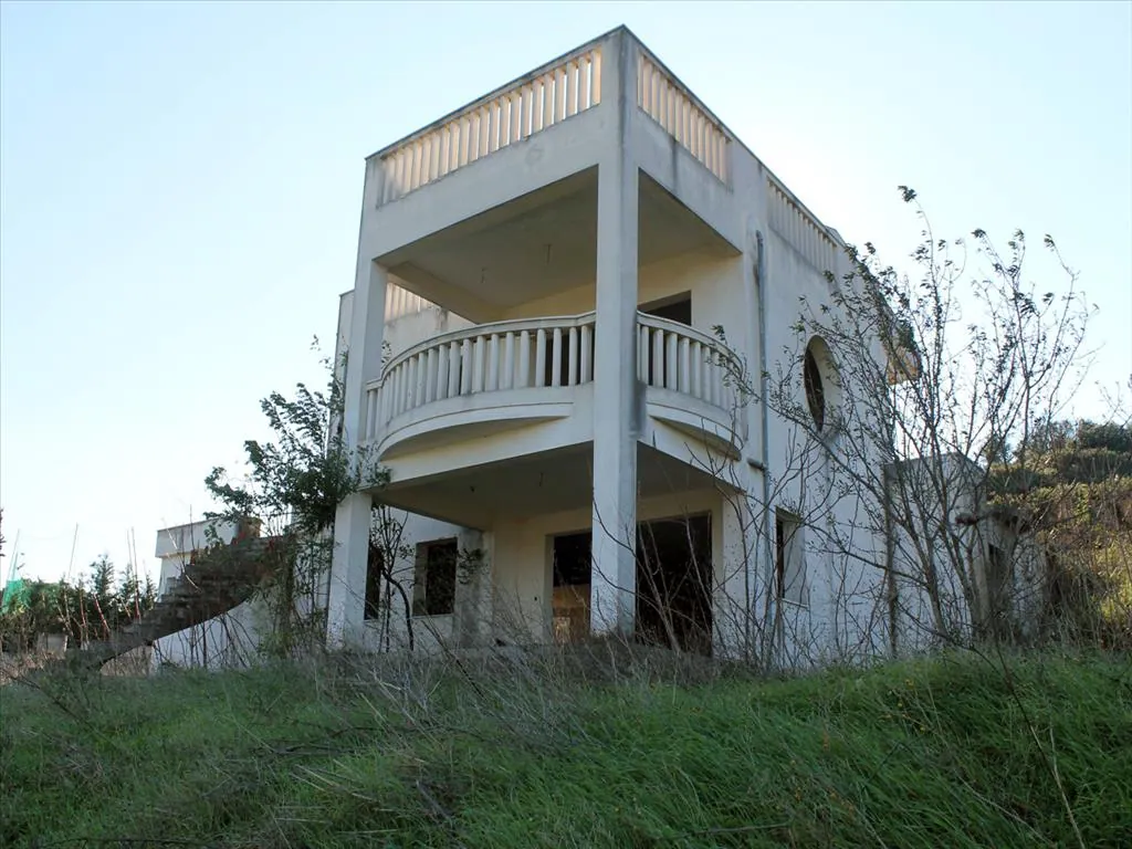 Villa 800 m² in Thessaloniki suburbs