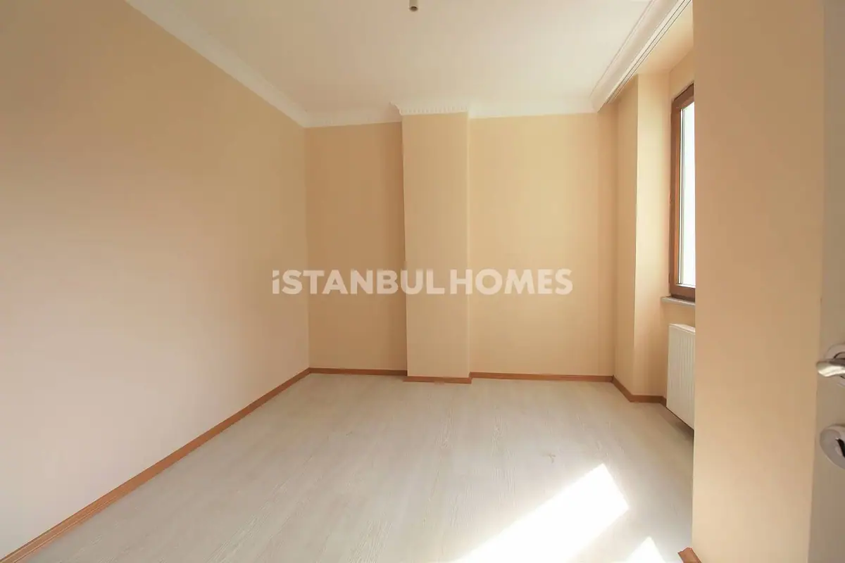 Apartment in Istanbul - 6