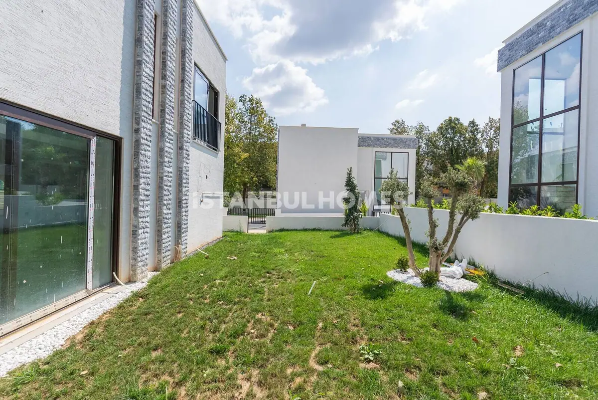 Apartment in Istanbul - 3