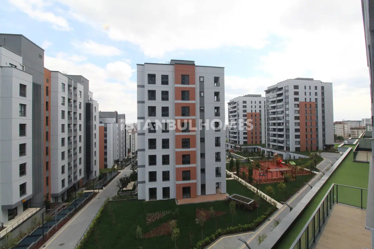 Apartment 130 m² in Istanbul - 3