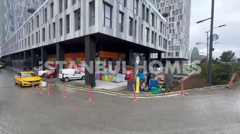Commercial property in Istanbul - 2