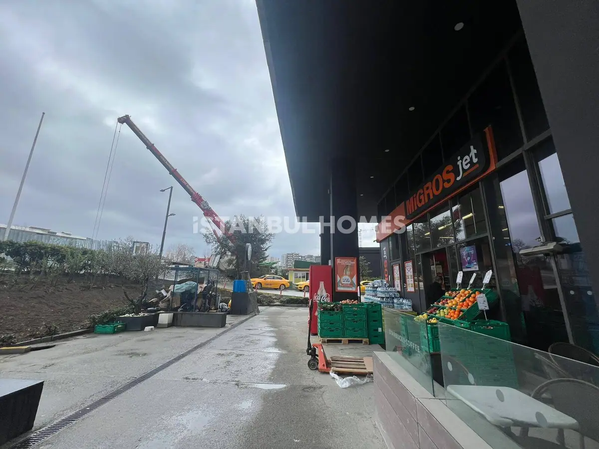 Commercial property in Istanbul - 4