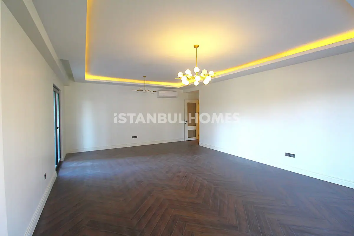 Apartment 230 m² in Istanbul - 9