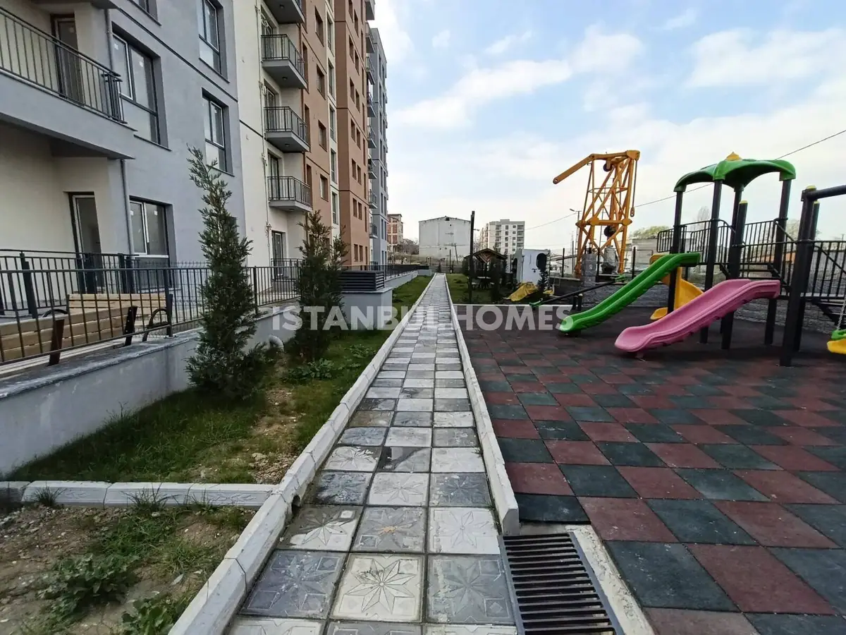 Apartment 84 m² in Istanbul - 2