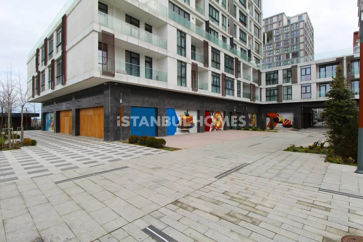 Commercial property in Istanbul - 4