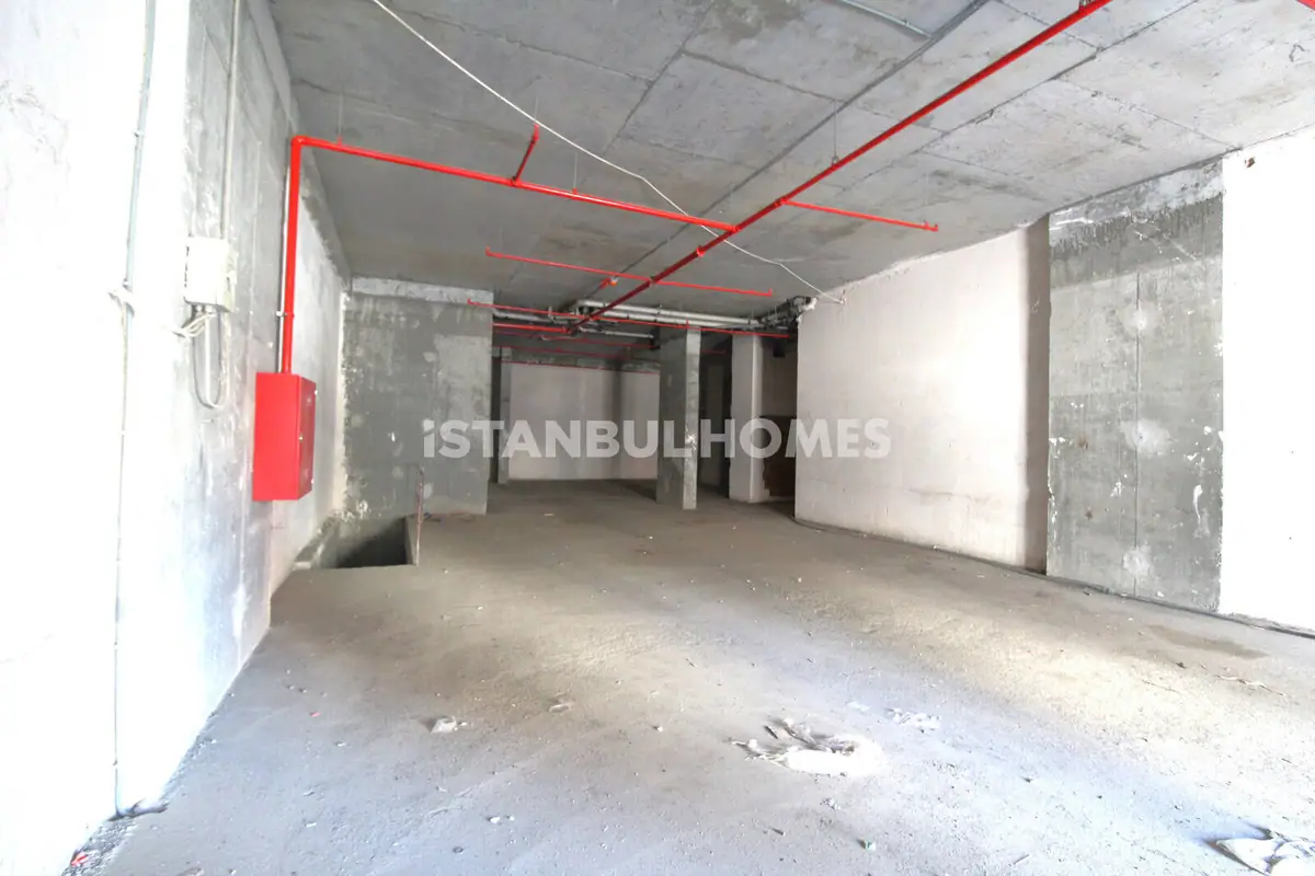 Commercial property in Istanbul - 4