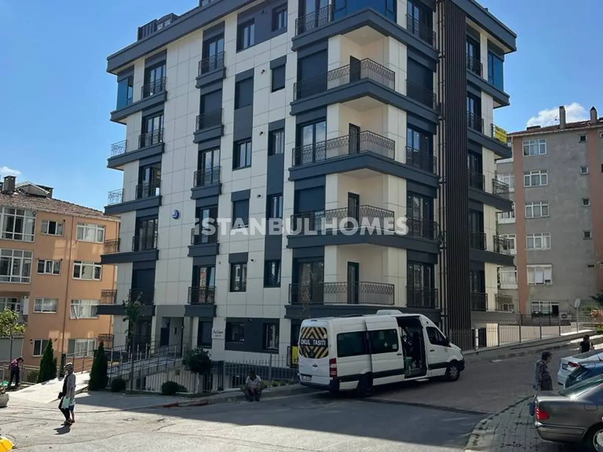 Apartment in Istanbul - 3