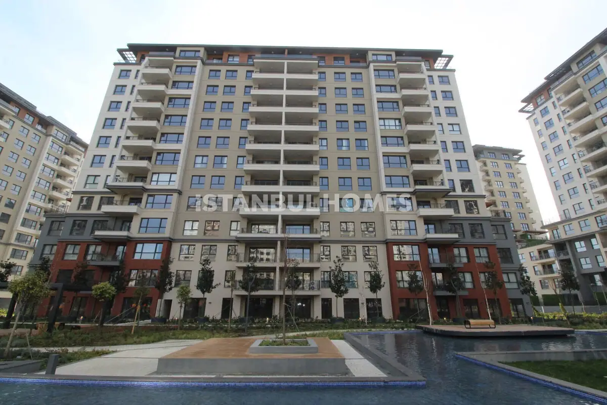Apartment 124 m² in Istanbul - 2