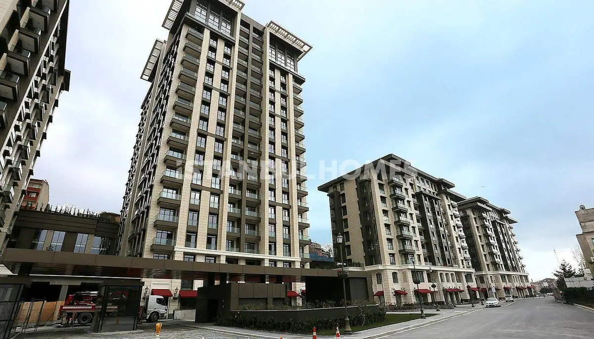Apartment 72 m² in Istanbul - 9